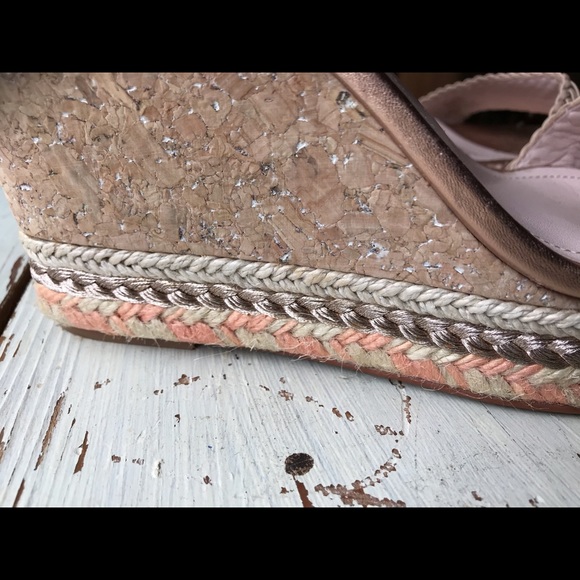Vince Camuto wedge braided sandals. - Picture 4 of 13